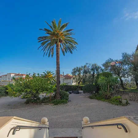 Garavan - 3 Pieces * Menton