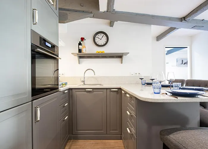 Garavan - 3 Pieces Menton