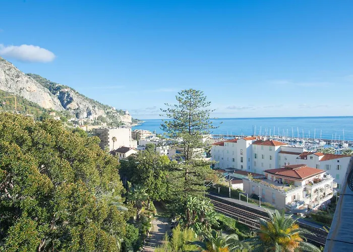 Garavan - 3 Pieces 아파트